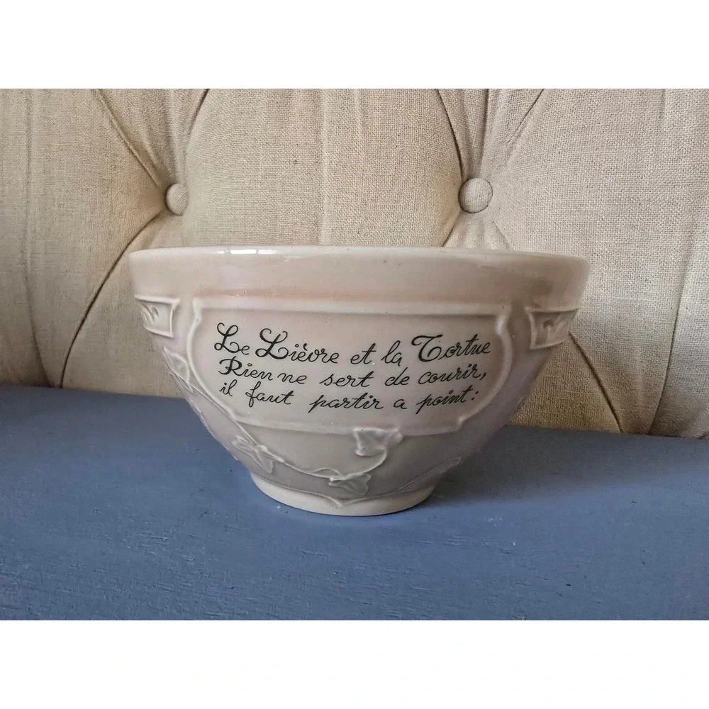 Vintage French Faïence Bowl – La Fontaine 